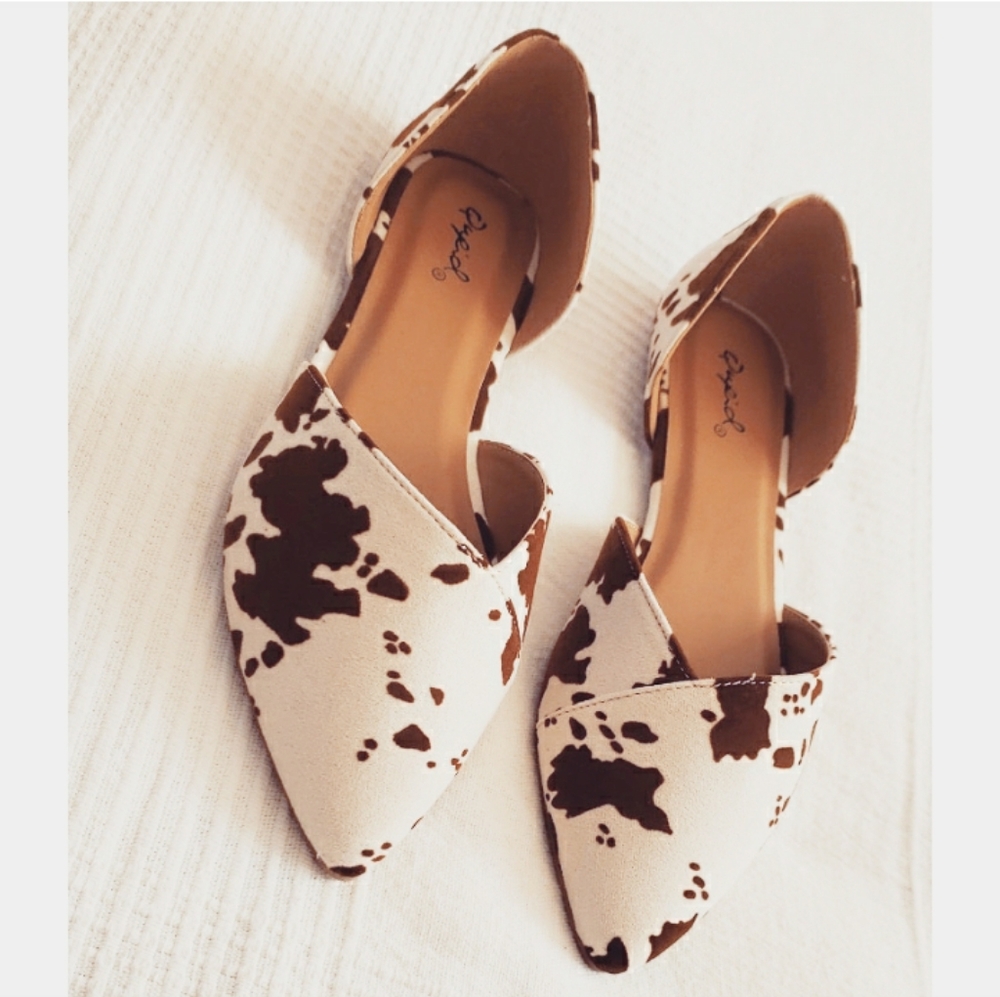 🆕️Winter collection🤎💫 Cow print Flats - Picture 4 of 4